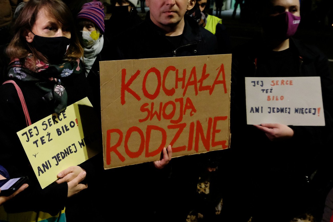 Pani Barbara podzieliła się z dziennikarzami programu "Uwaga!" druzgocącą korespondencją ze swoją córką, 30-letnią Izą, która zmarła w szpitalu w Pszczynie.