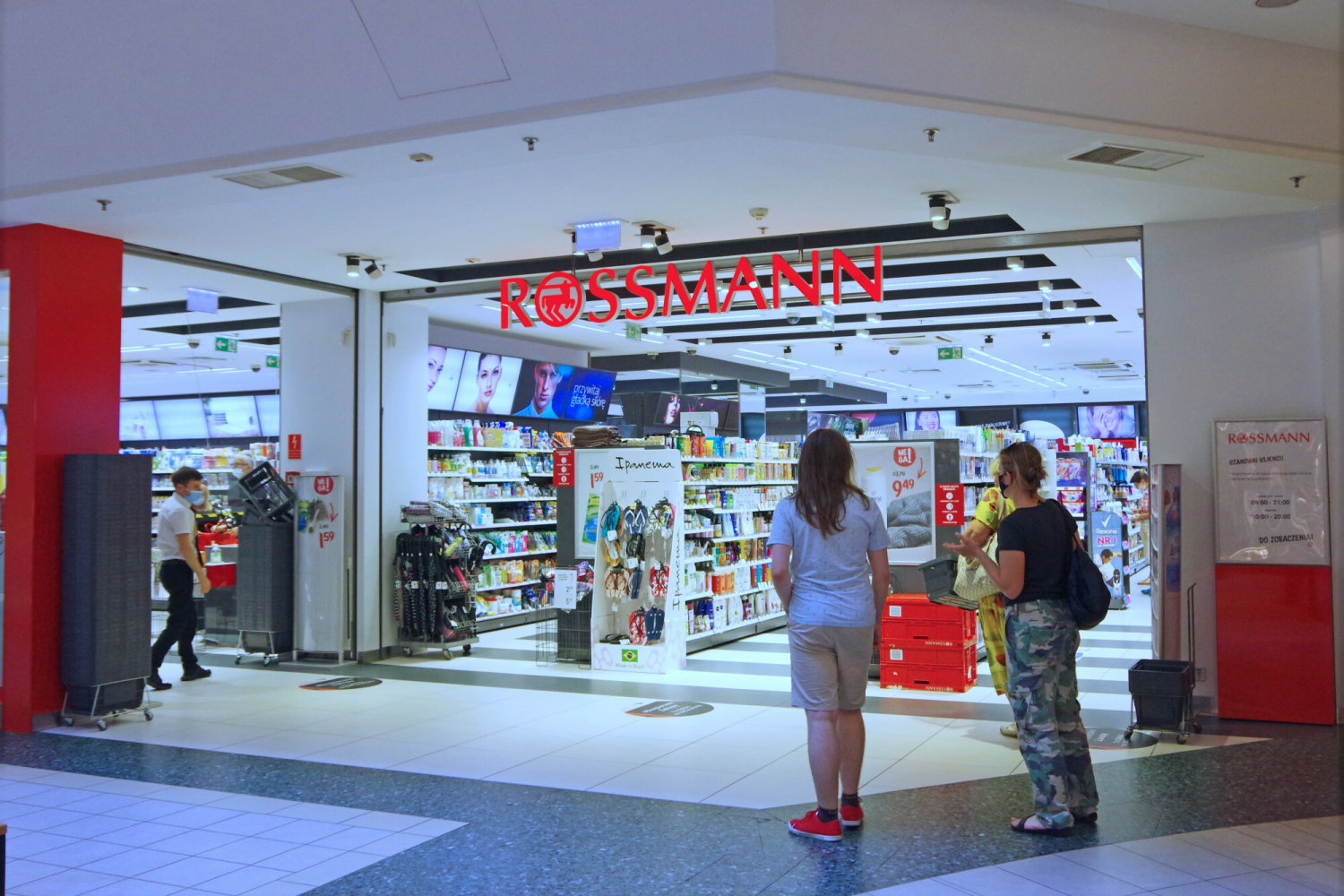 Rossmann idzie na rekord. Tylu otwarć nowych drogerii prawdopodobnie nigdy nie było.