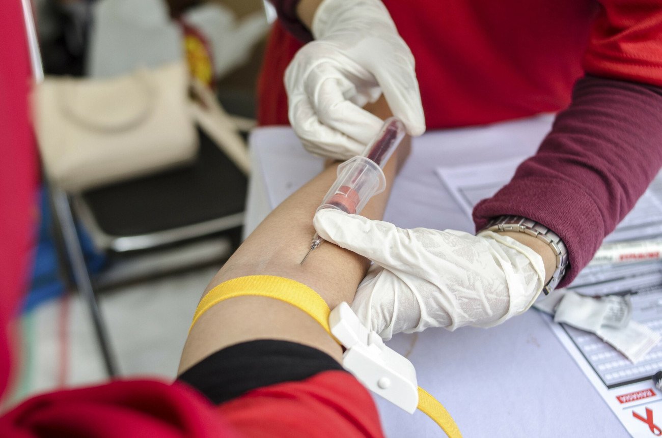 Nie testujemy się wystarczająco w kierunku HIV, bo wiele osób jest przekonanych, że ich ta choroba nie dotyczy.