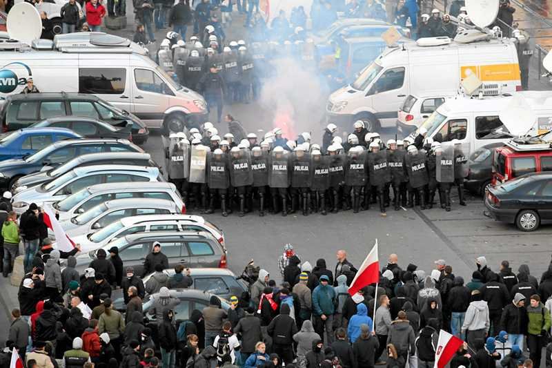 Zamieszki podczas obchodów Święta Niepodległości 11.11.2011 roku