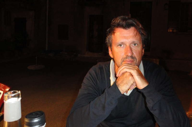 Tomasz Ziółkowski - dziennikarz, producent, dyplomowany trener piłkarski. Człowiek, któremu dobro polskiej piłki leży na sercu.