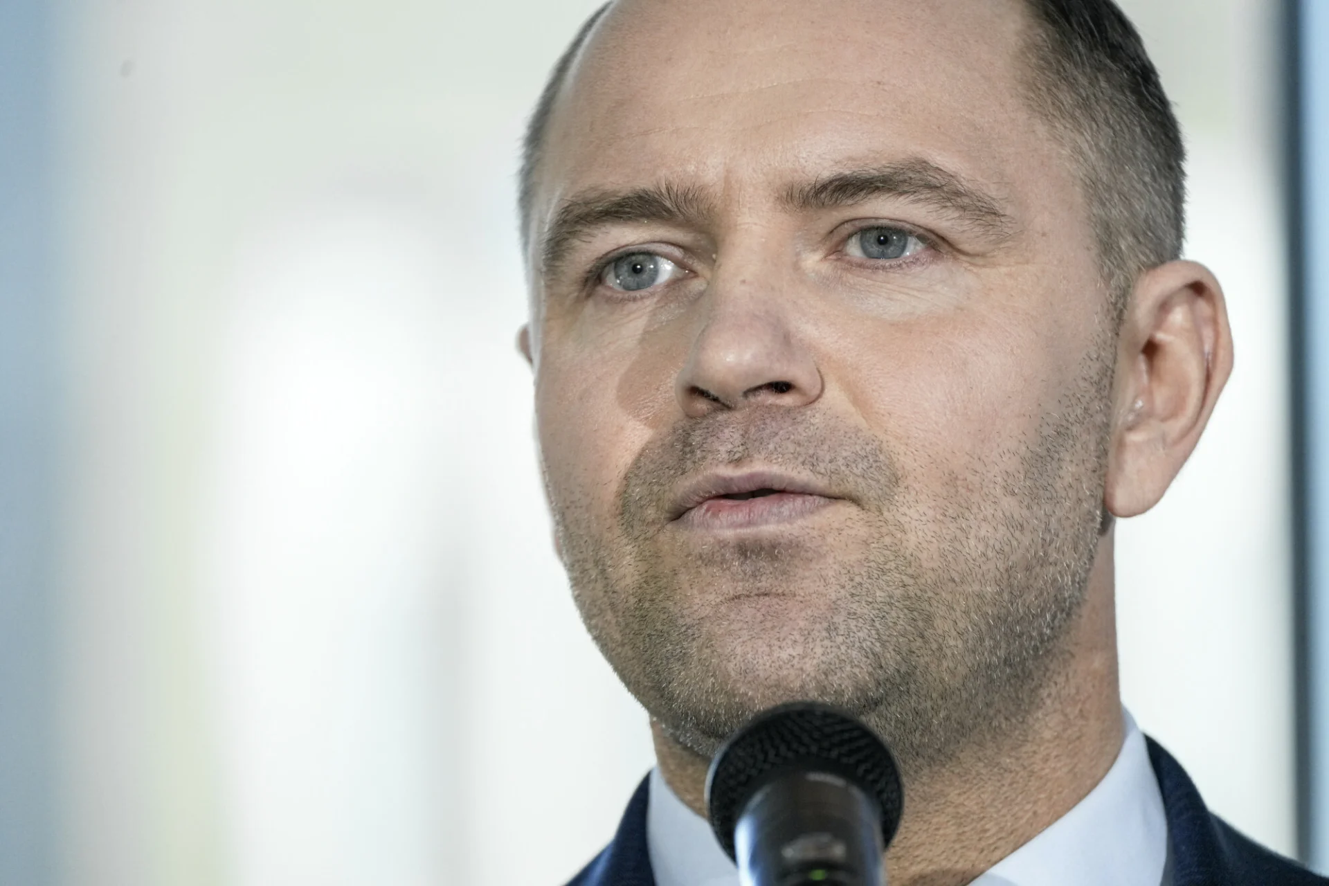 Niemieckie media zauważają, że kampania Karola Nawrockiego idzie kiepsko.