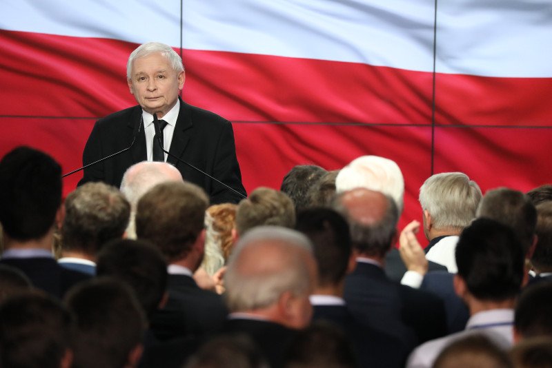 Na PiS wcale nie głosowali najmłodsi wyborcy – partia w tej grupie wiekowej miała gorszy wynik niż ogólnie.