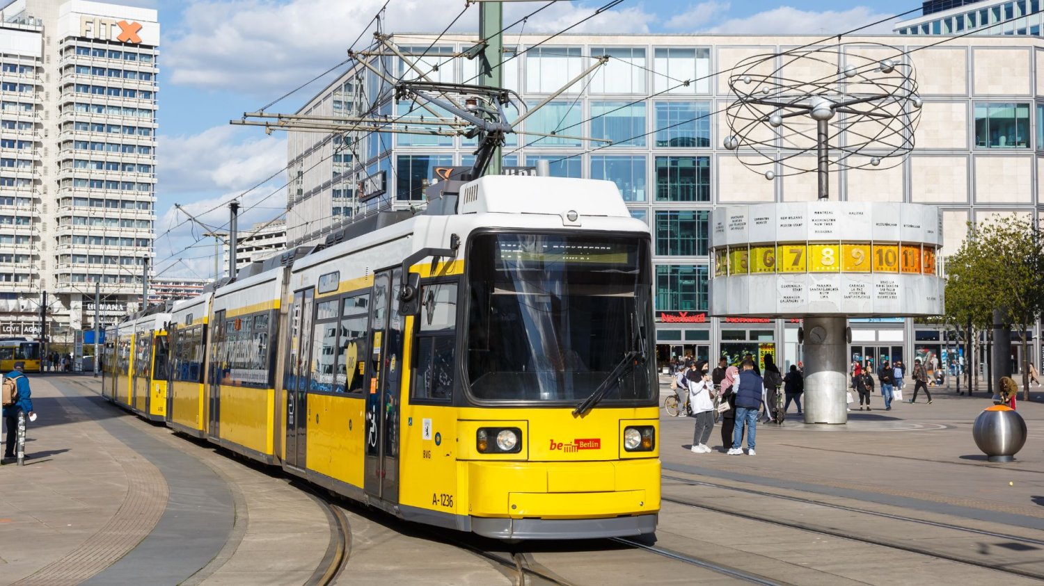 Niemcy staną w miejscu. Gigantyczny paraliż uderzy też w Polaków tramwaj w Berlinie