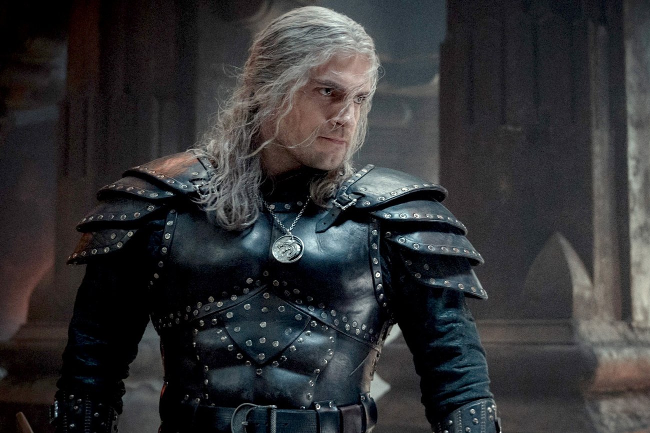 Henry Cavill jako Geralt z Rivii w 2. sezonie serialu "Wiedźmin" od Netflix.