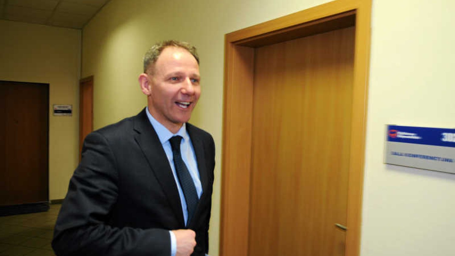 Jacek Protasiewicz z powodu Twittera ma więcej problemów, niż korzyści.