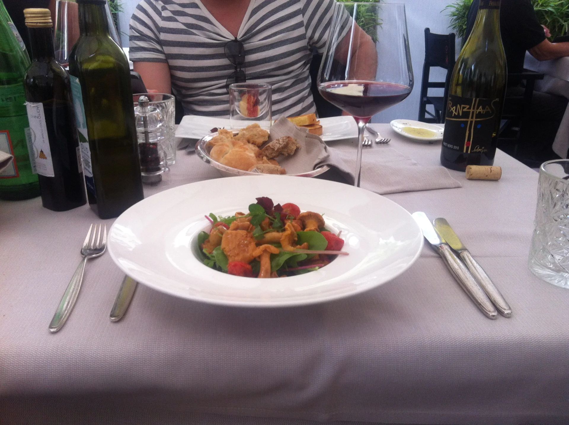 Wegańska sałatka w jednej z restauracji w Bolzano