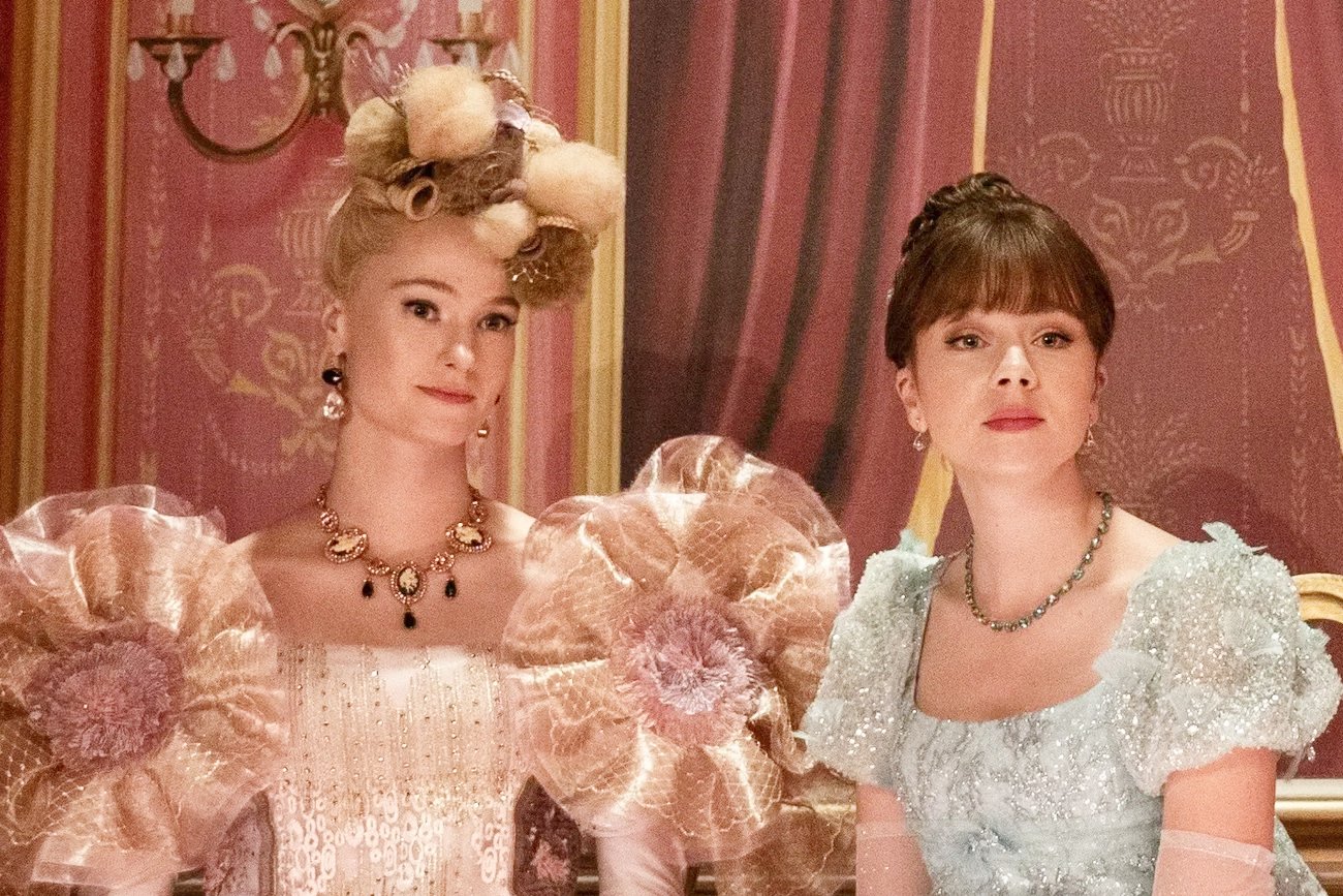 Jessica Madsen z serialu "Bridgertonowie" jest biseksualna. "Kocham kobietę"