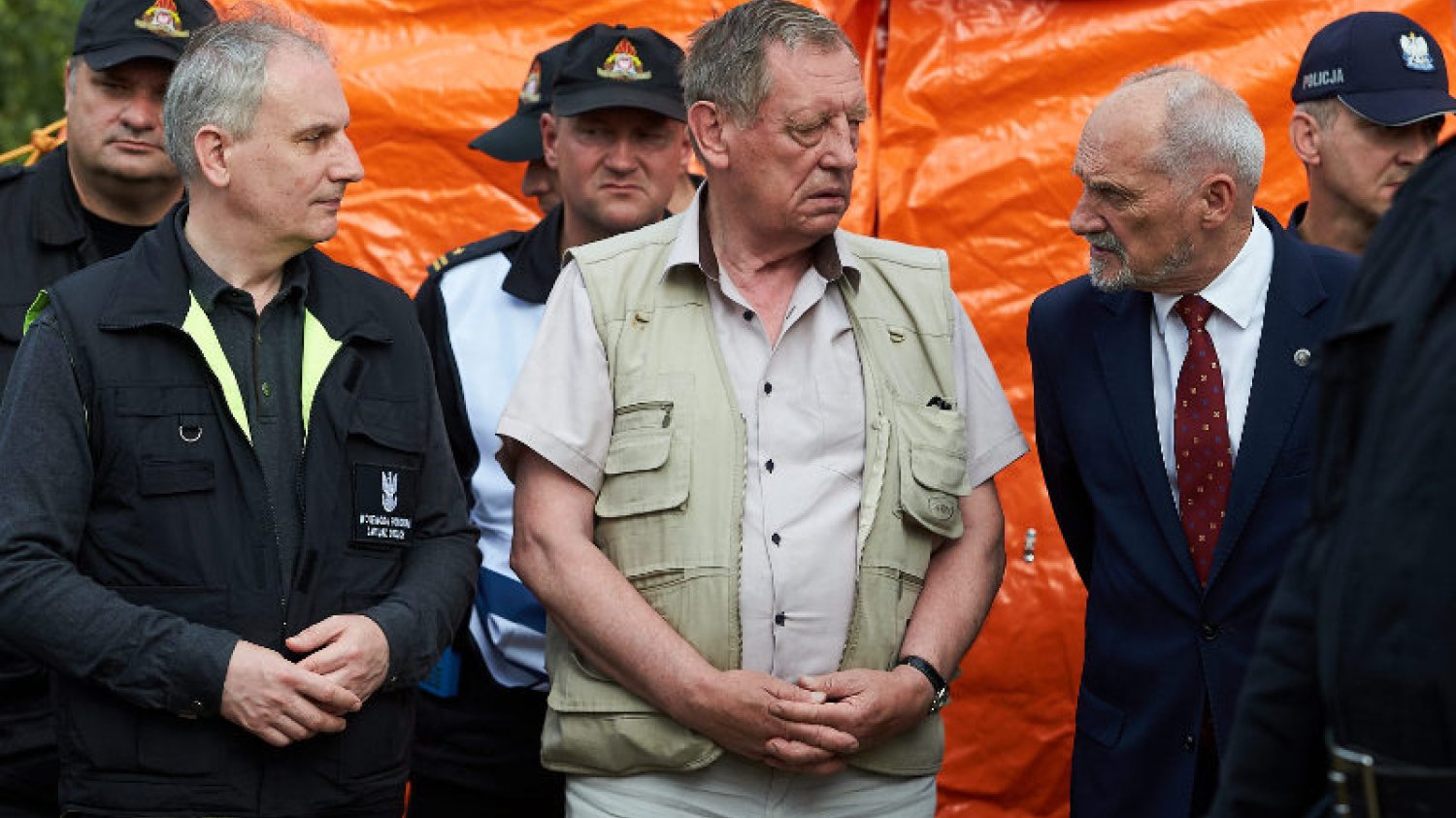 "Pojawił się VIP i praca ruszyła". Ochotnik, który pojechał nieść pomoc do Rytla, opowiada nam jak wojsko pomaga mieszkańcom dotkniętym przez nawałnicę. A właściwie – jak nie pomaga.