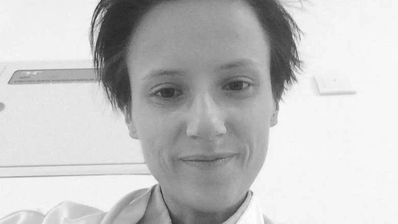 28-letnia lekarka zmarła podczas 12-godzinnego dyżuru. Miała za sobą ośmiogodzinną pracę w innej placówce.