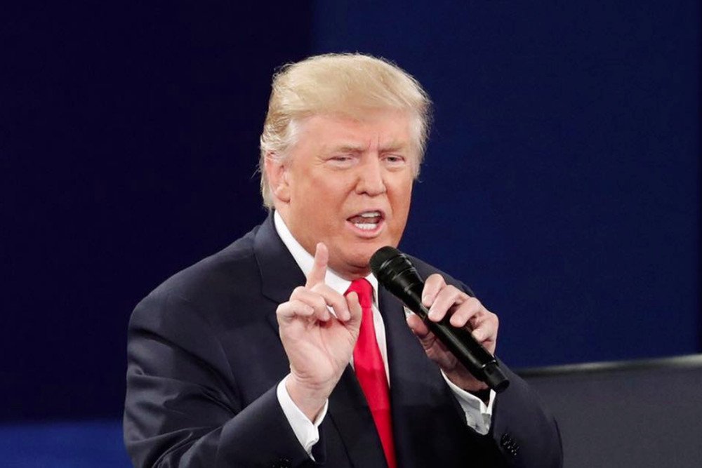 Skąd my to znamy? Donald Trump zwalnia prokurator generalną.