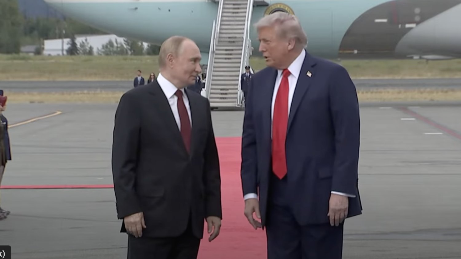 "Bezcenny prezent Trumpa dla Putina". Tak w Niemczech komentują szczyt na Alasce
