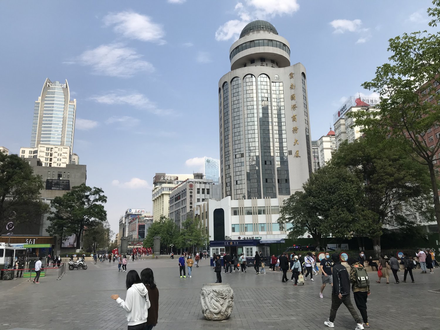 Do chińskiej prowincji Yunan powoli wraca życie