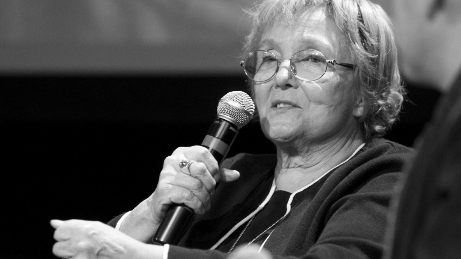 Izabella Cywińska nie żyje.