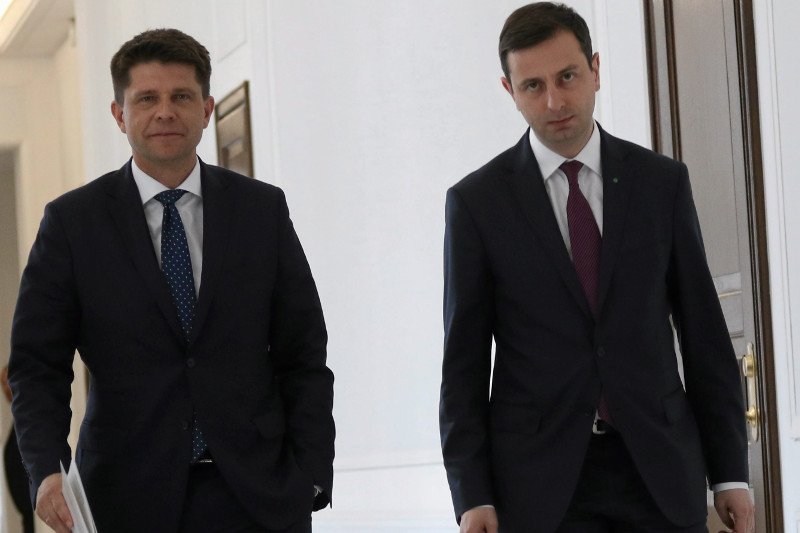 Nawet PSL wyprzedza Nowoczesną. Partia Petru już nie może udawać, że nic się nie stało