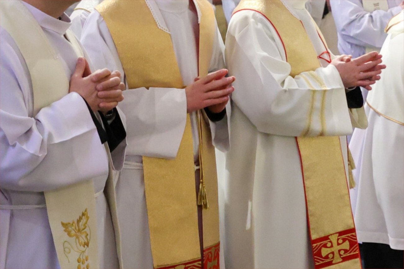 Męska orgia na plebanii. Jeden z księży ma być redaktorem katolickiej gazety