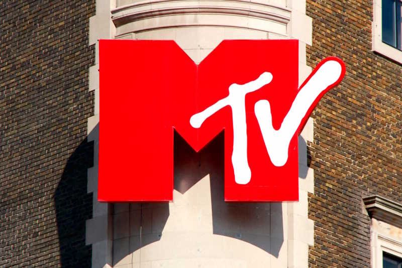 [url=http://tinyurl.com/qfjhjoo]MTV[/url] to wciąż rozpoznawalna marka, ale jej wizerunek popsuły złe decyzje zarządzających. Teraz wraca do muzycznych korzeni.