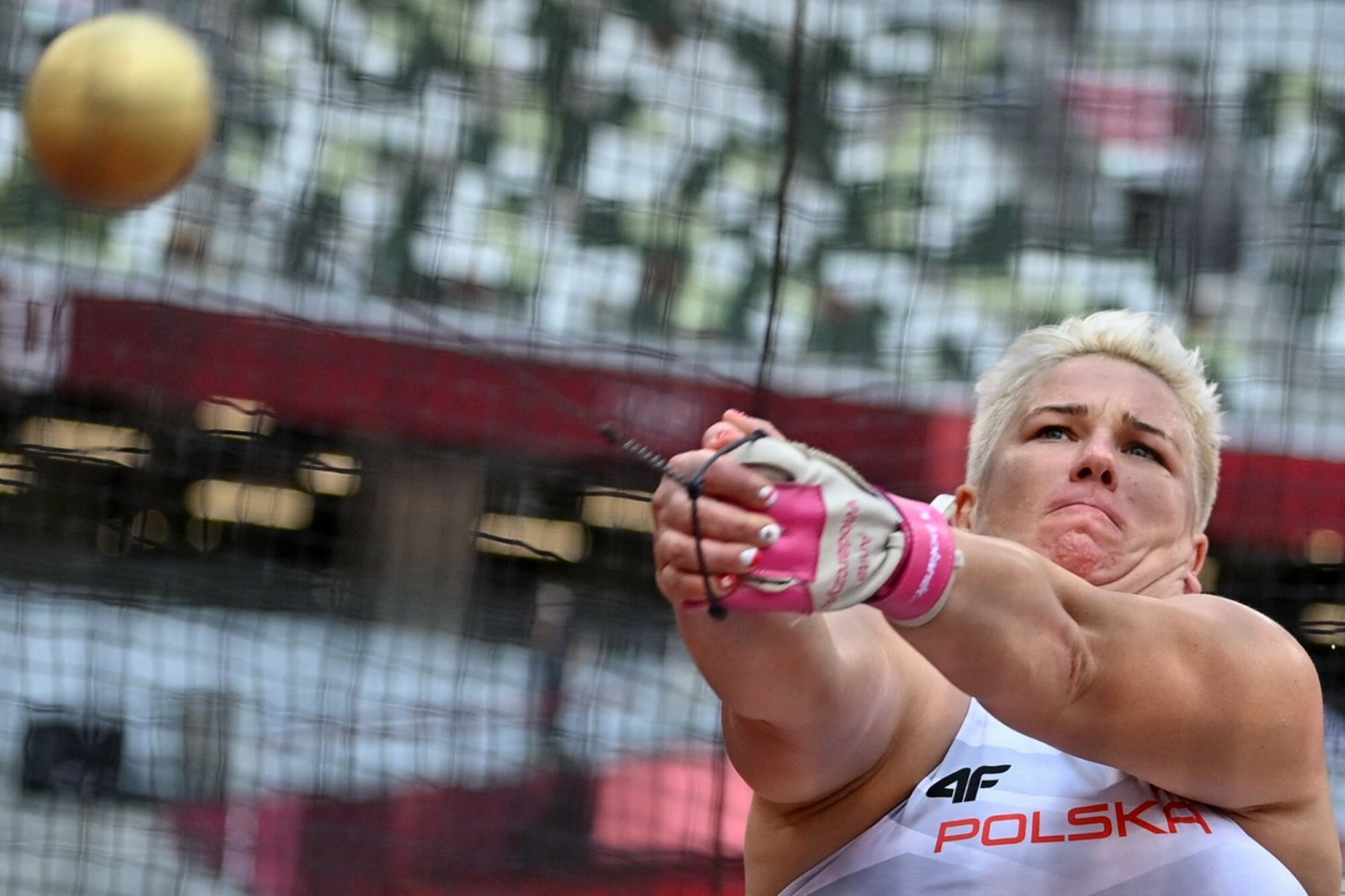 Anita Włodarczyk już w pierwszym rzucie zapewniła sobie awans do finału