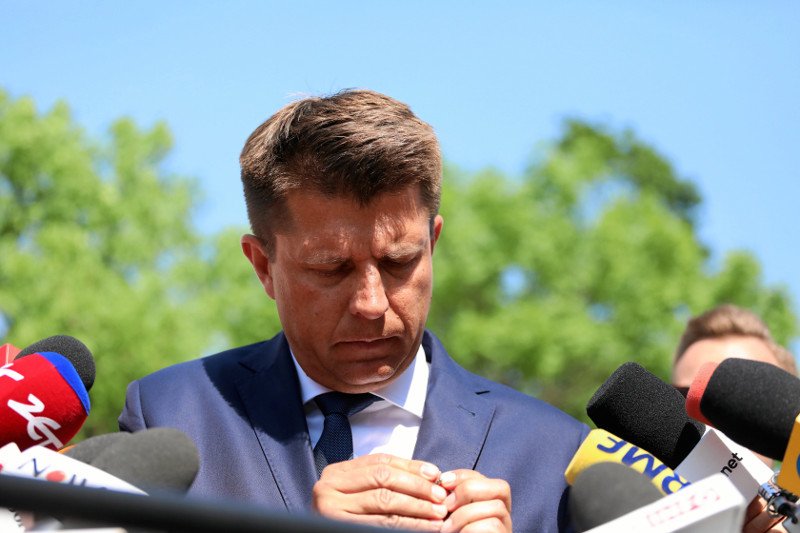 Ryszard Petru nie zamierza spłacać długów Nowoczesnej.