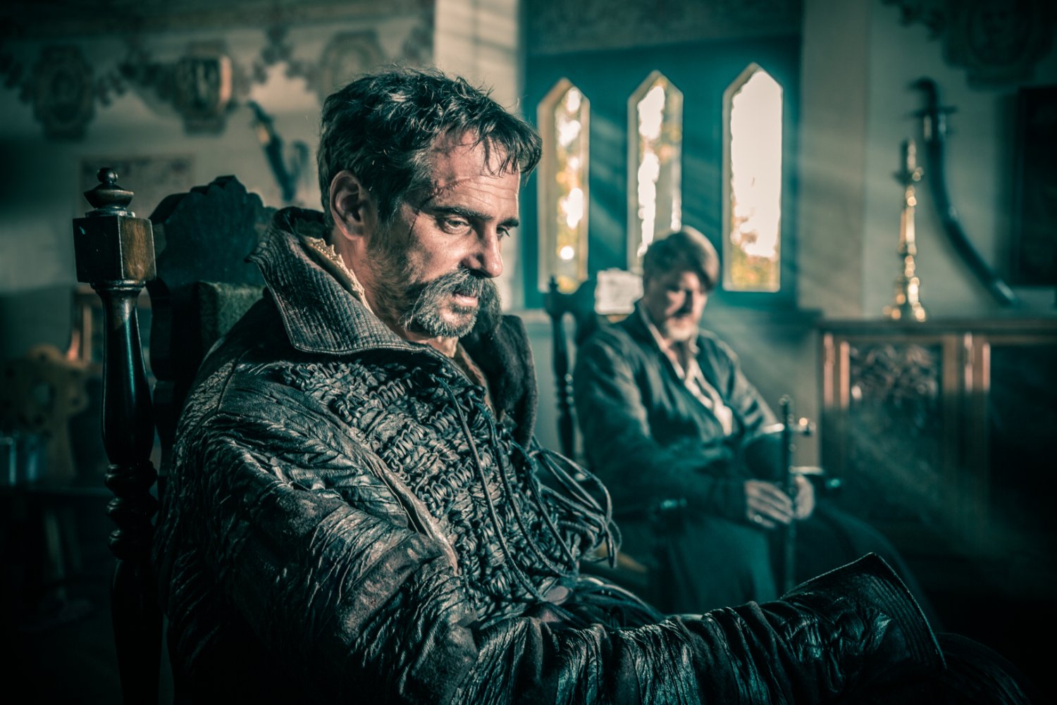 Paweł Deląg wyreżyserował i zagrał jedną z głównych ról w filmie "Zrodzeni z szabli"