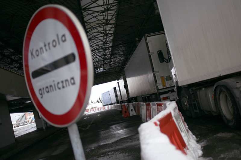 Celnicy walczą z korupcją w swoich szeregach. Pierwsze efekty już widać.