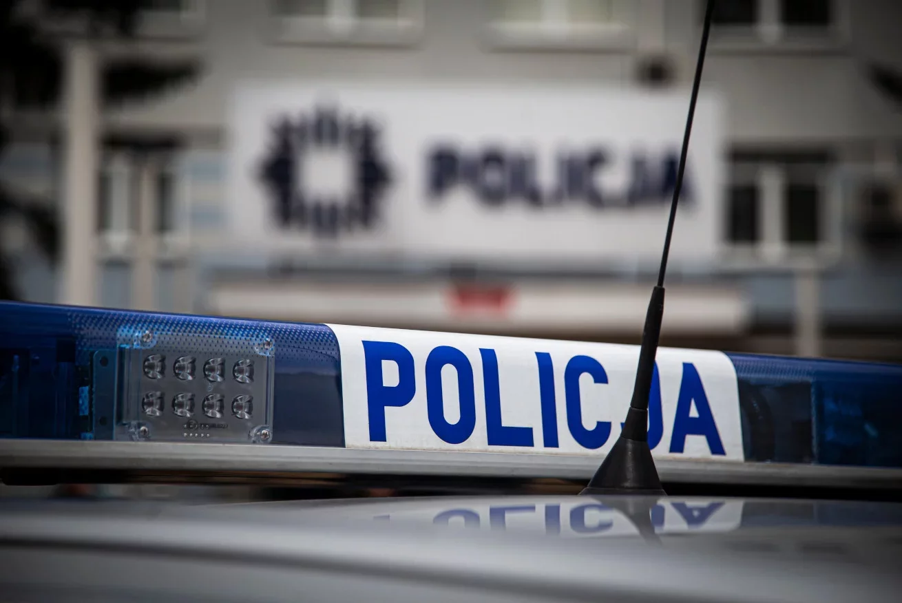 Czteroletnie dziecko omal nie utopiło się w zalewie Nakło-Chechło w powiecie tarnogórskim.