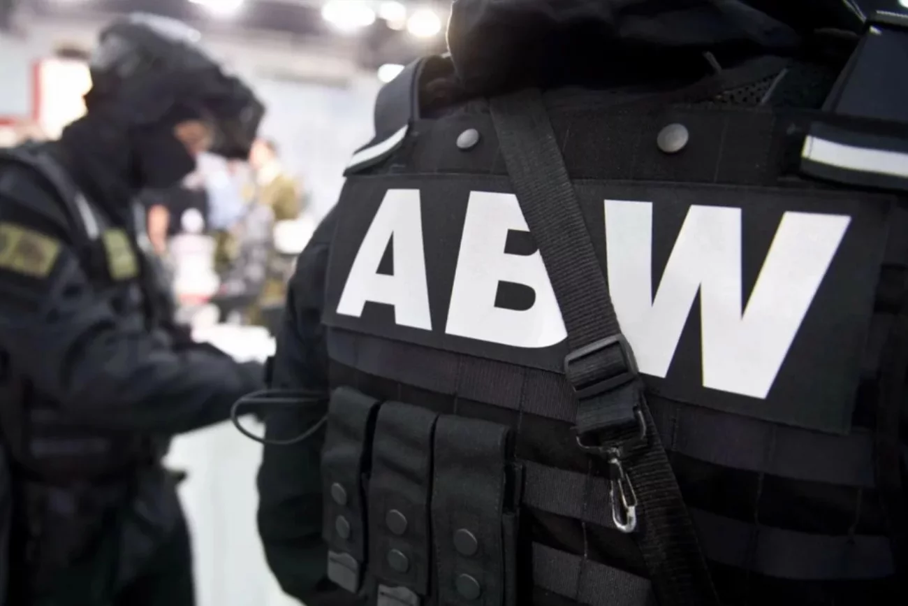 Hokeista polskiego klubu, który był szpiegiem Putina. Sąd zdecydował ws. Maksima S. Maksim S. usłyszał w Polsce wyrok. Rosyjski hokeista szpiegował dla Kremla