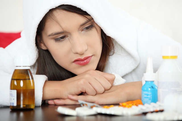 Wielu Polaków [url=http://shutr.bz/16EUjbU] leczy się na własną rękę [/url], wykorzystuje zapasy zgromadzone w domowych apteczkach i metodę leczenia z poprzedniej choroby. To bardzo ryzykowne.