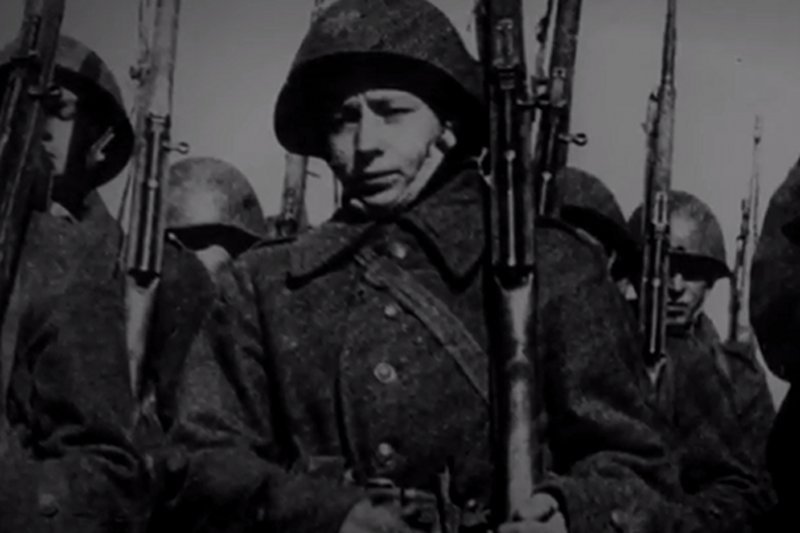 Dziś rocznica bitwy pod Lenino. Krew ponad 3000 Polaków wsiąkła w pola nad Miereją. Ich krew jest tak samo czerwona, jak Żołnierzy Wyklętych. Dziś o "kościuszkowcach" nie chce się pamiętać.