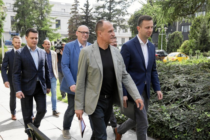 Poseł Łukasz Rzepecki nie chce ubiegać się o mandat posła. Kukiz'15 chciał go wystawić w innym okręgu niż ten, z którego startował poprzednim razem.