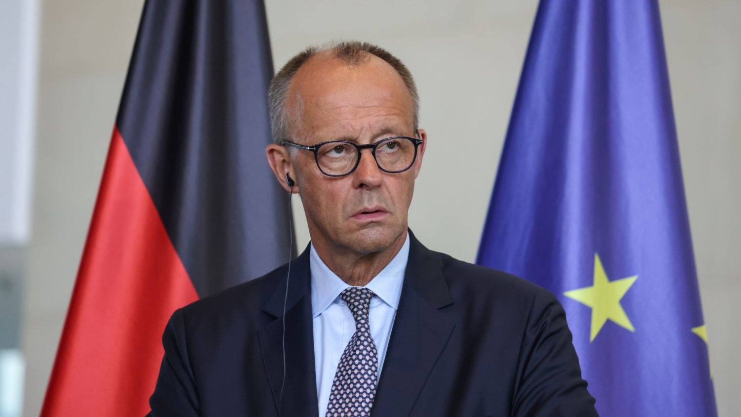 Nie było go kilka tygodni. Merz wrócił z długiego urlopu i ma jedno hasło dla całego rządu