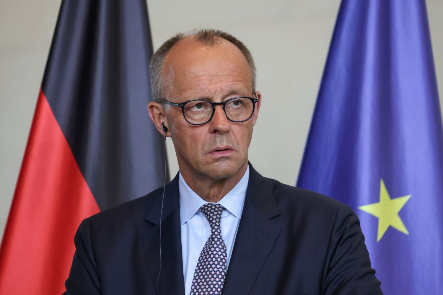 Nie było go kilka tygodni. Merz wrócił z długiego urlopu i ma jedno hasło dla całego rządu