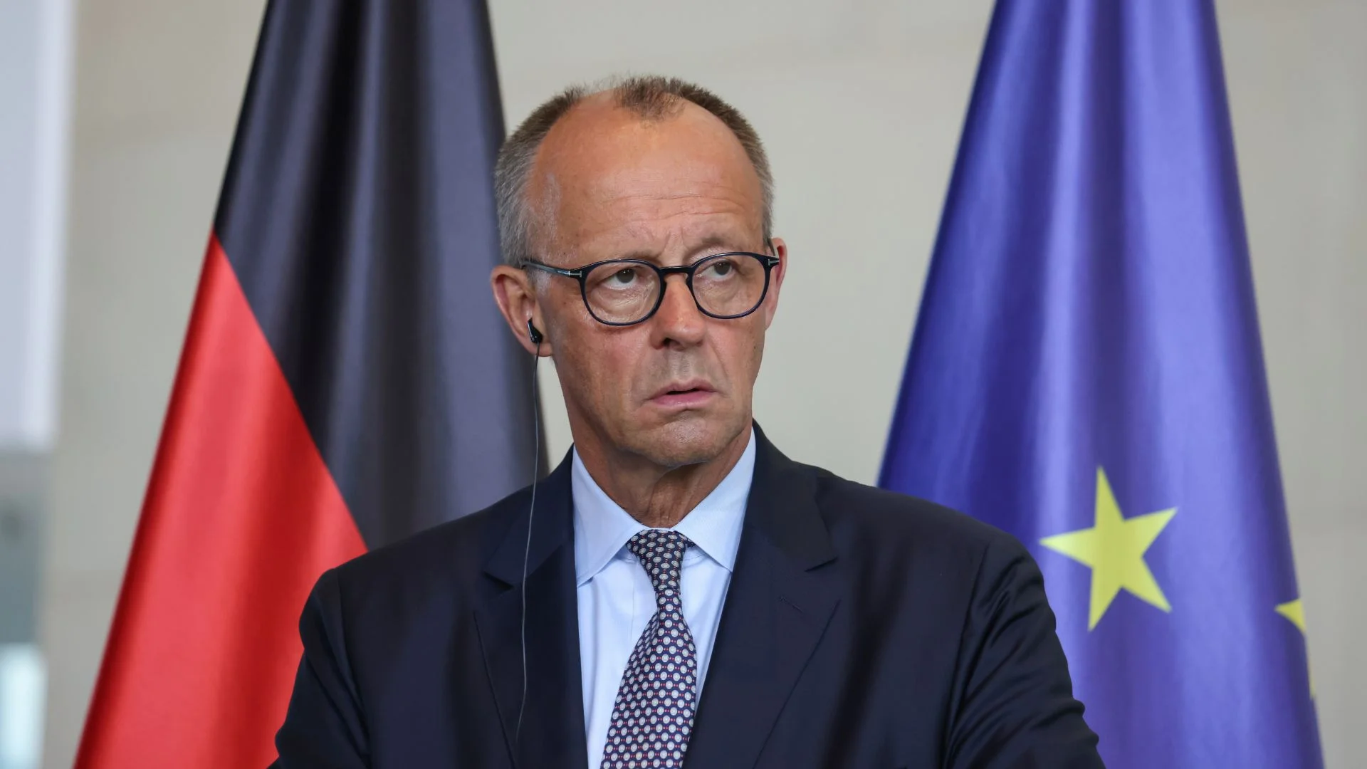 Nie było go kilka tygodni. Merz wrócił z długiego urlopu i ma jedno hasło dla całego rządu