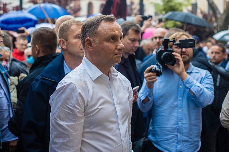 Rafał Trzaskowski liczy na to, że uda się doprowadzić do wspólnej debaty wyborczej z Andrzejem Dudą przed II turą wyborów Andrzej Duda na wiecu w Starogardzie Gdańskim.