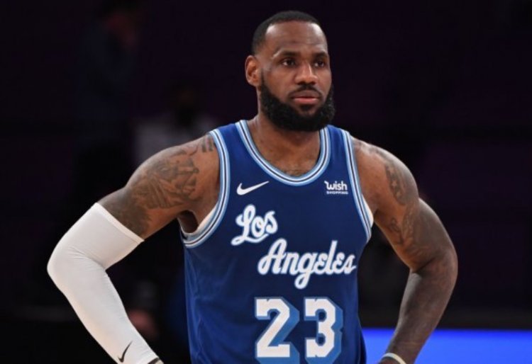 LeBron James po kilku godzinach usunął wpis.