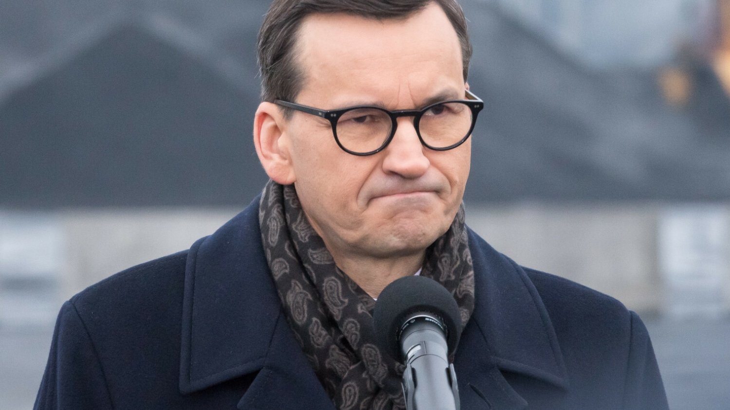 Morawiecki zabrał głos w sprawie nagrody dla polskich piłkarzy. "Jakaś premia im się należy"