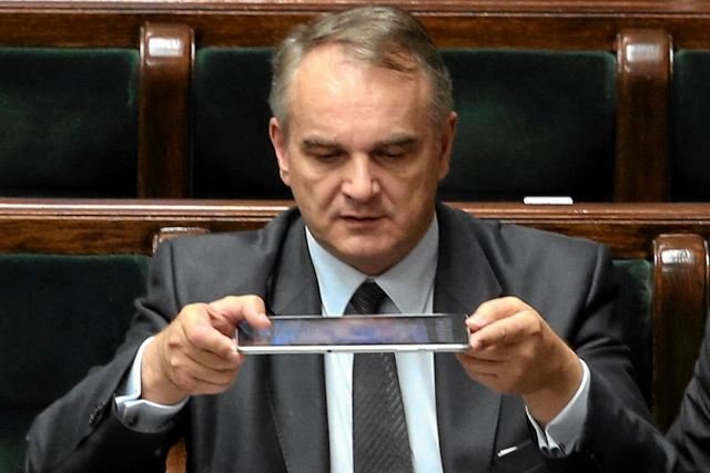 Waldemar Pawlak chce zostać pilotem. Rozpoczął już kurs lotniczy