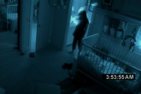 Kadr z filmu "Paranormal Activity 2"