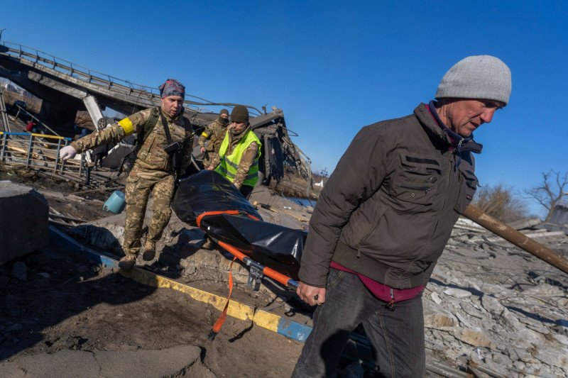 Według ukraińskiego wywiadu Rosjanie wykorzystują mężczyzn zmobilizowanych w Donbasie jako mięso armatnie