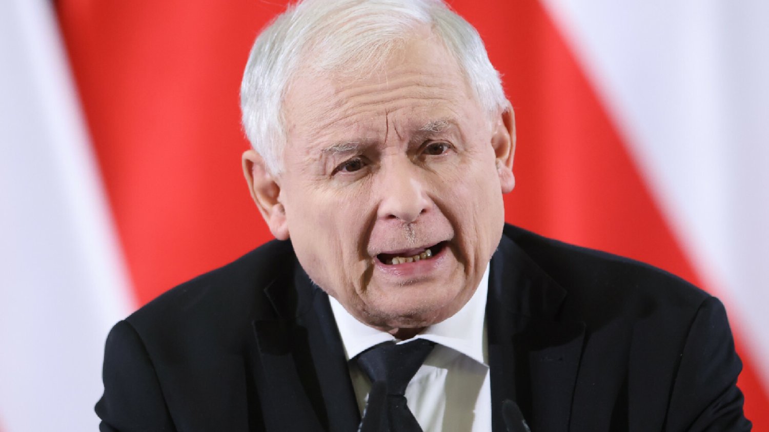 Tysiące złotych na koncie PiS. Oto, kto dotuje Jarosława Kaczyńskiego