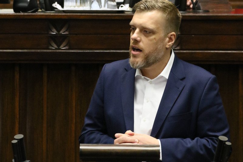 Wielu komentatorów bardzo pozytywnie oceniło wystąpienie Adriana Zandberga w Sejmie