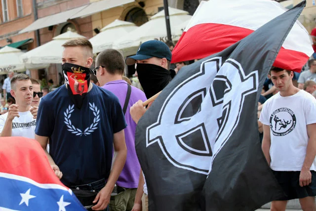 Uczestnicy sobotniej manifestacji narodowców