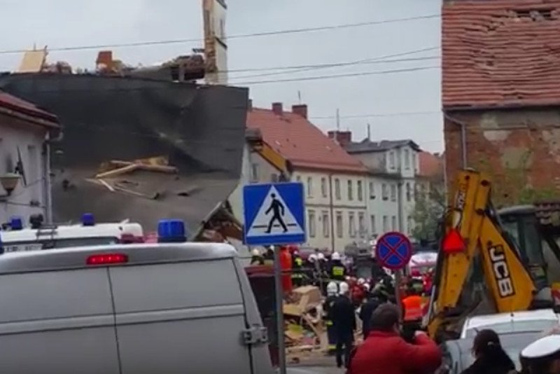 W Świebodzicach na Dolnym Śląsku zawaliła się kamienica