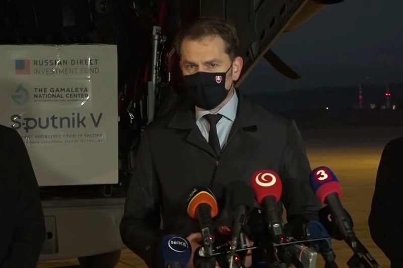 Znajdujące się na Słowacji rosyjskie szczepionki Sputnik-V nie są identyczne z opisywanymi przez naukowe pismo "Lancet".