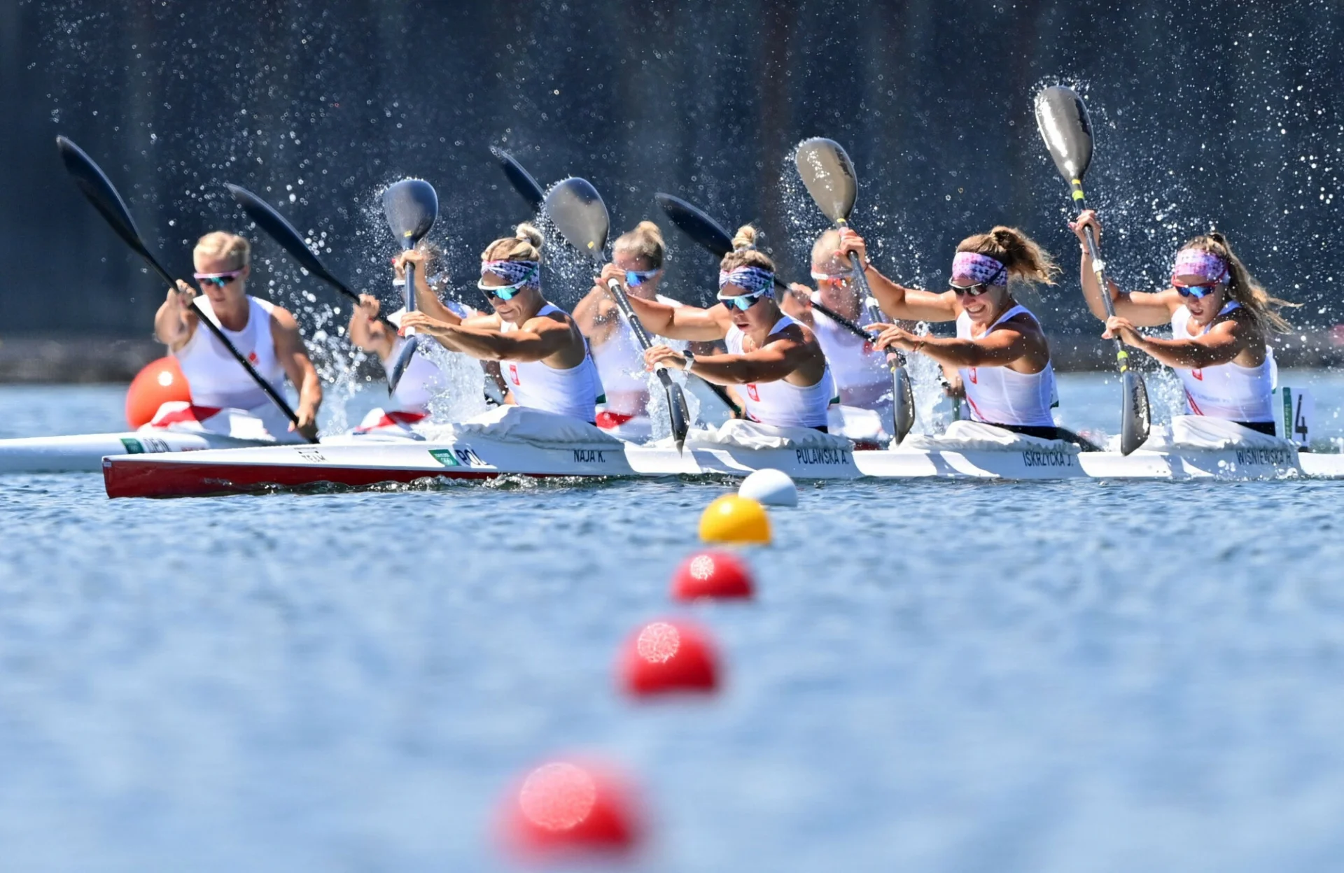 Biało-Czerwone na finiszu pokonały niemiecką osadę i w sobotę walczyć będą o finał olimpijski