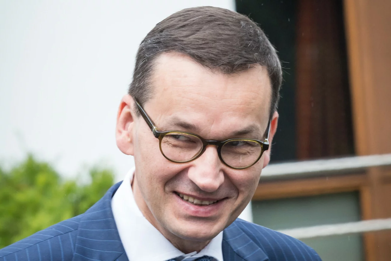 Ujawniona w ramach afery e-mailowej korespondencja dotyczy planów na medialne upamiętnienie trzech lat rządów Mateusza Morawieckiego.
