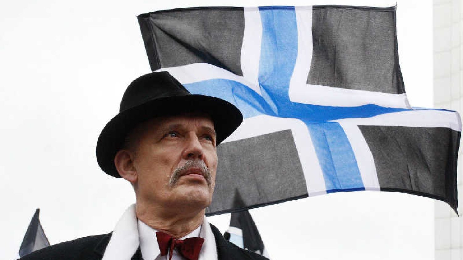 Partie Janusza Korwin-Mikkego nigdy nie były w stanie zgromadzić większych środków na działalność.
