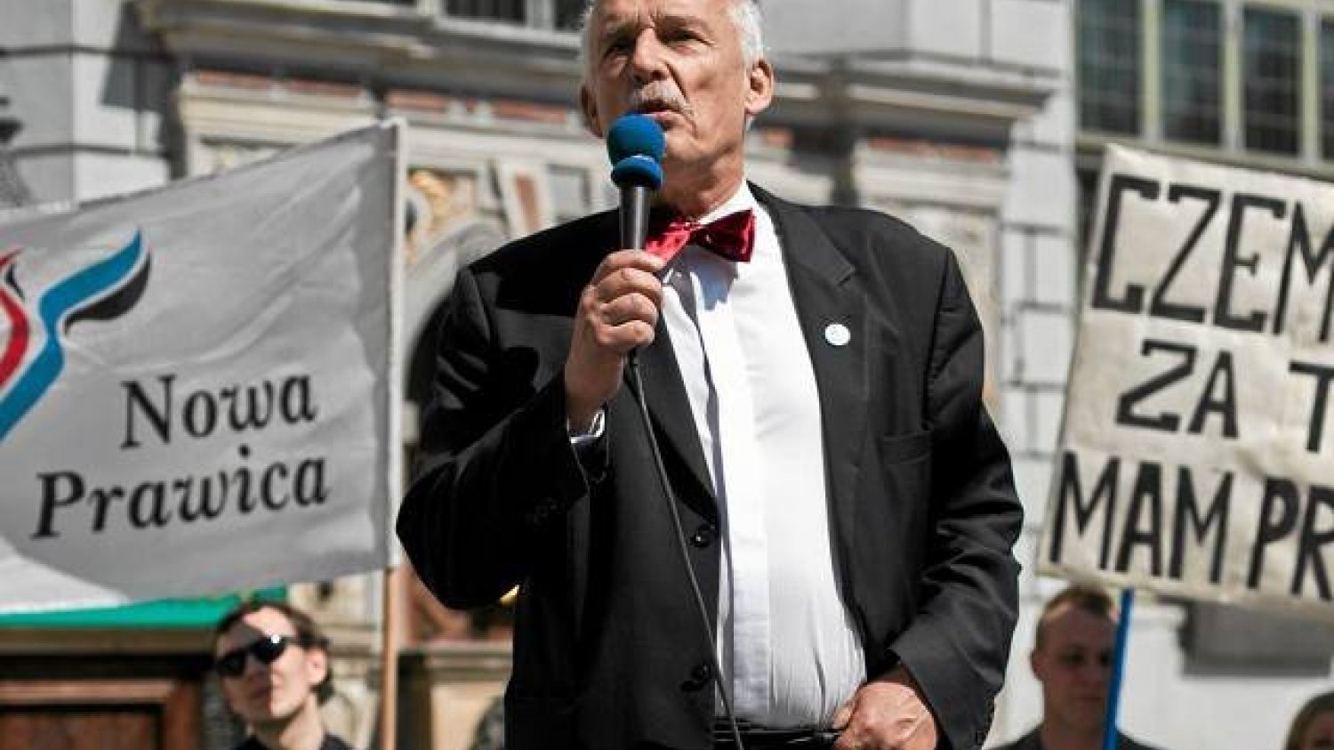 Wg najnowszych sondaży ugrupowanie Janusza Korwina-Mikkego weszłaby do Sejmu