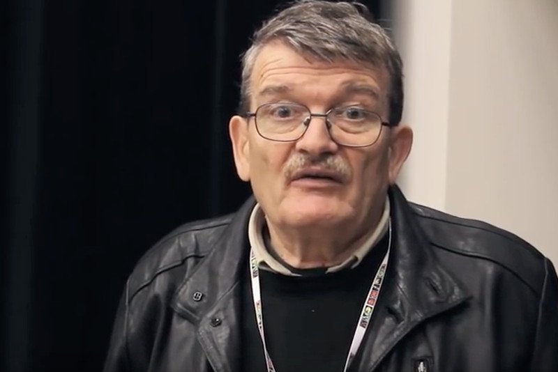 Parowskiego na premierę nie wpuścili, Siwiec i Doda by weszły. "Człowieka nikt nie zna oprócz garstki zainteresowanych"