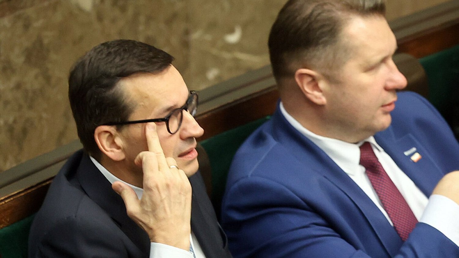 Mateusz Morawiecki i Przemysław Czarnek w Sejmie